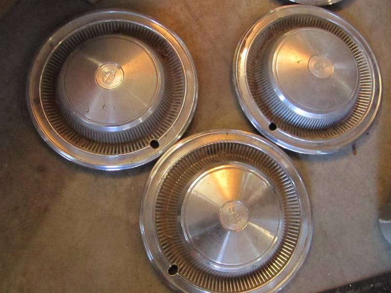 3 Matching vintage wheelcovers...