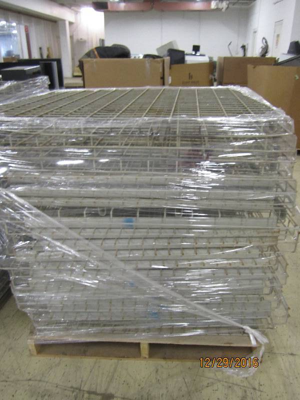 lot 17 image: 17 4x4 pallet shelves...