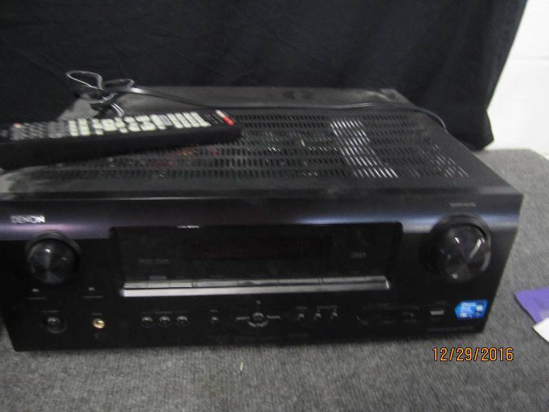 lot 26 image: Denon source select av surround rec...