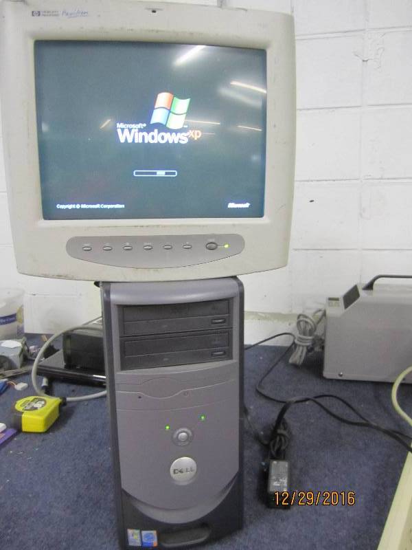 lot 39 image: Dell dimension 4700 turns on...
