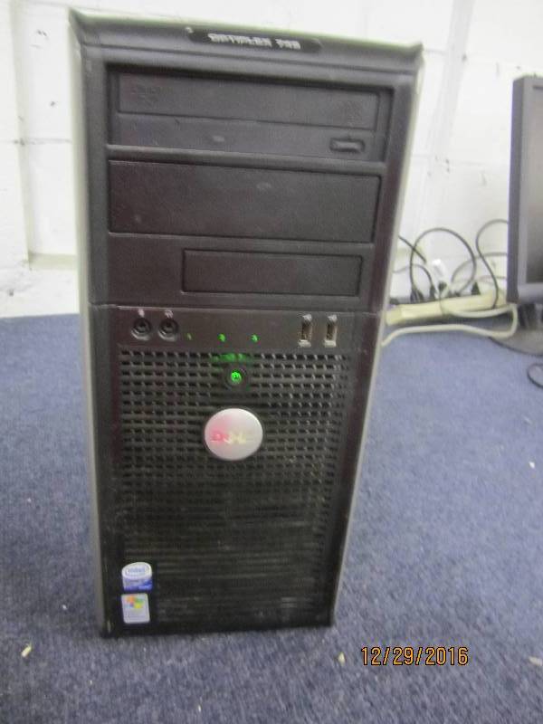 lot 73 image: Dell optiplex 745 turns on...