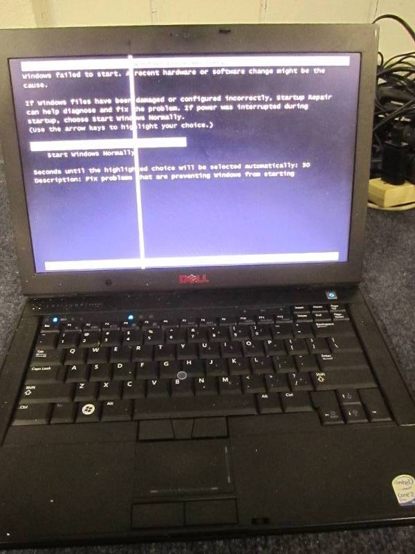 lot 83 image: Dell latitude E6400 turns on lines ...