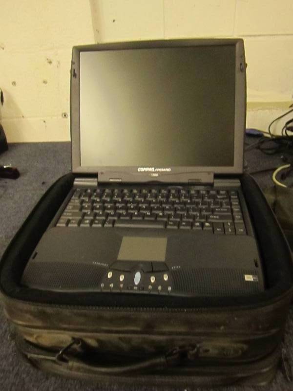 lot 85 image: Compaq Presario 1200...