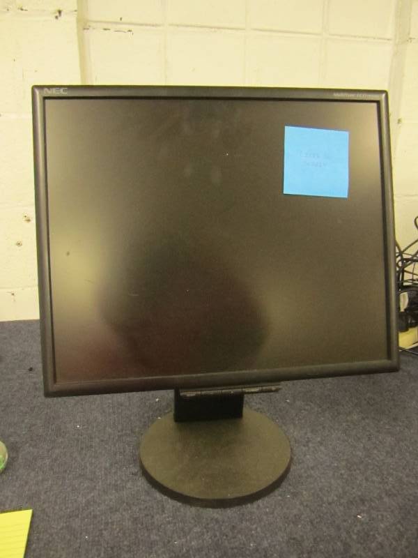 lot 152 image: NEC Multi Sync 195 NXM turns on lin...