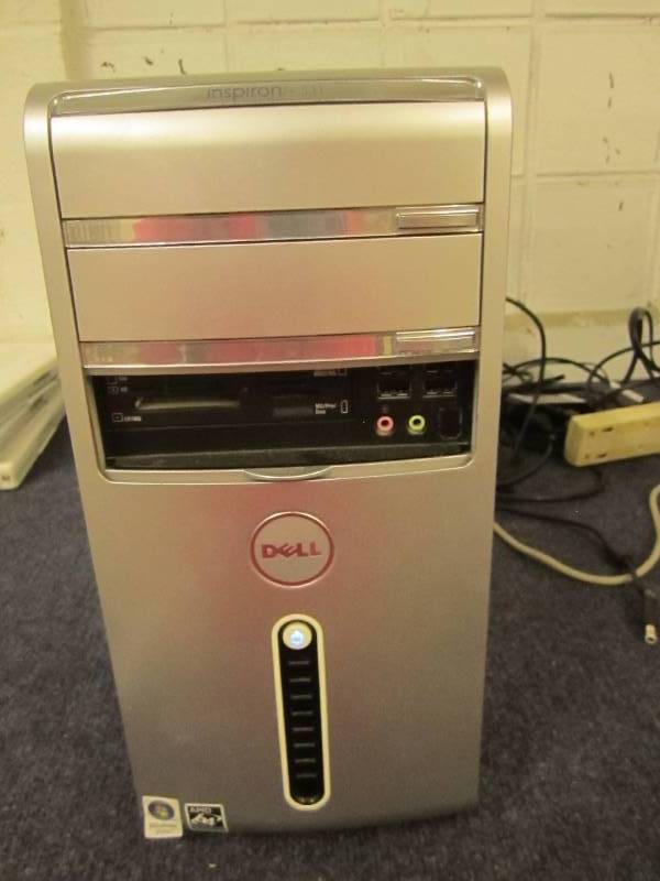 lot 160 image: Dell insparition computer turns on...