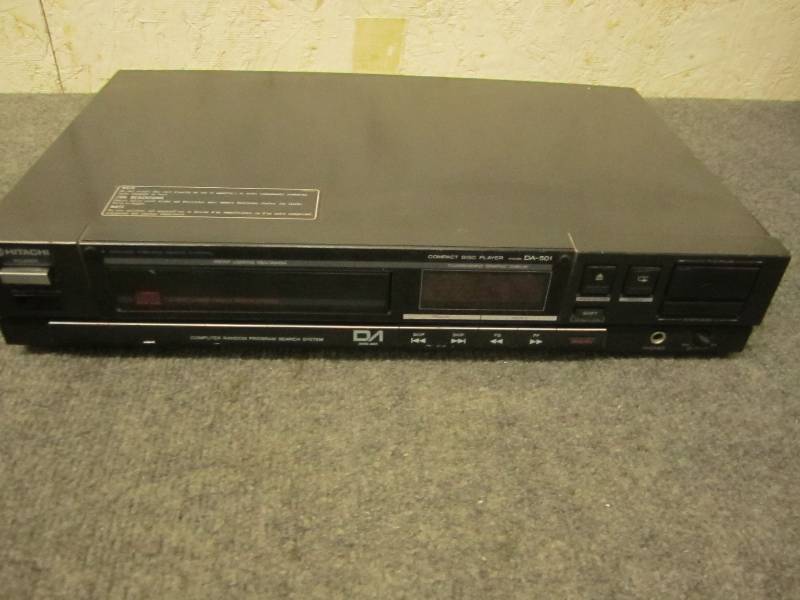 lot 179 image: Hitacchi compact disk player DA-501...