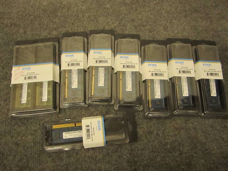 lot 90 image: Edge memory chips PE2512847 total a...