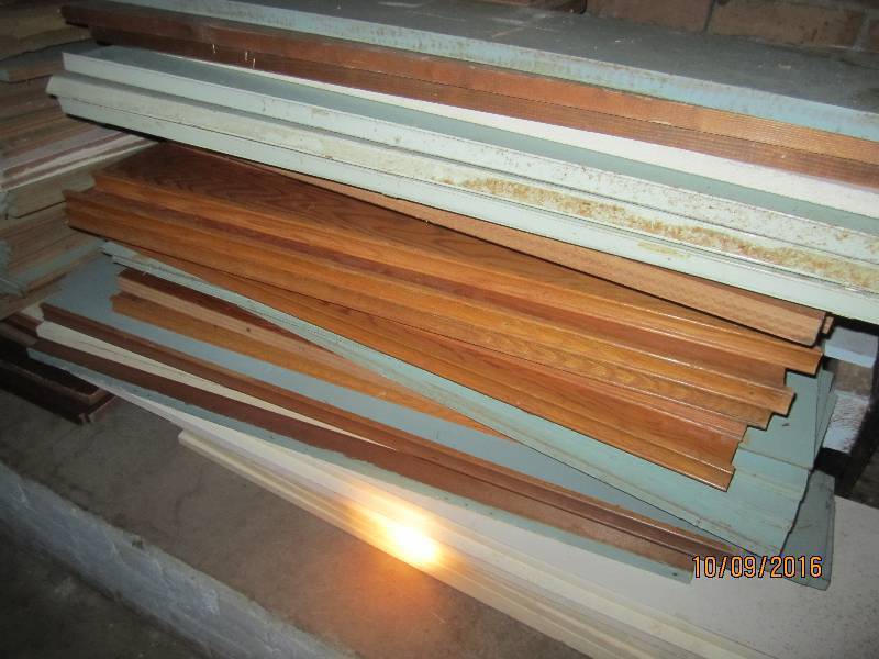 Large lot of shelves, many are nice...