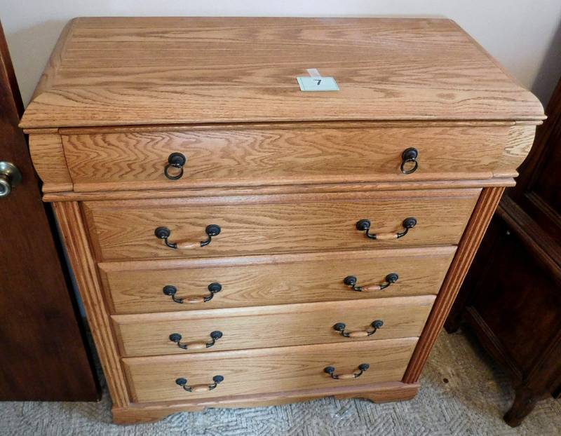 lot 7 image: Blackhawk dresser and night stand
