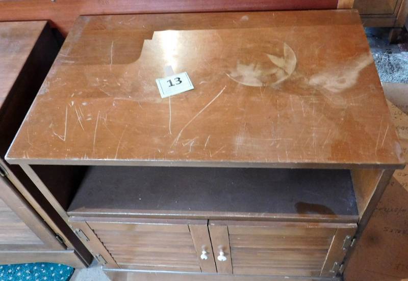 lot 13 image: vintage wooden 2 door cabinet