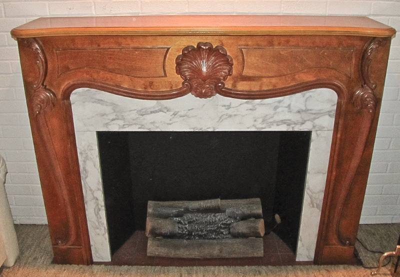 lot 67 image: electric fireplace unit