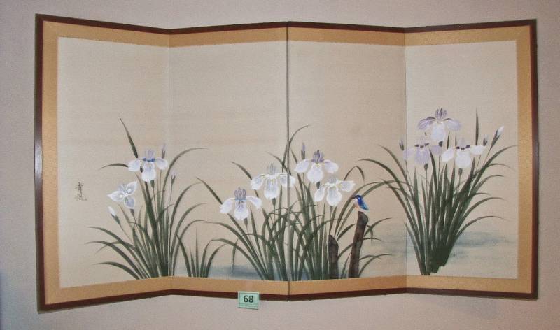 lot 68 image: Japanese wall art and balloon swag lamp