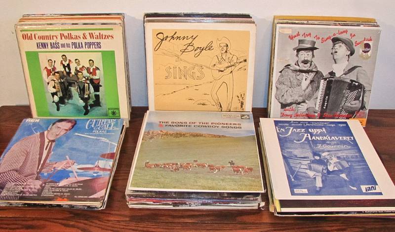 lot 55 image: Record album collection