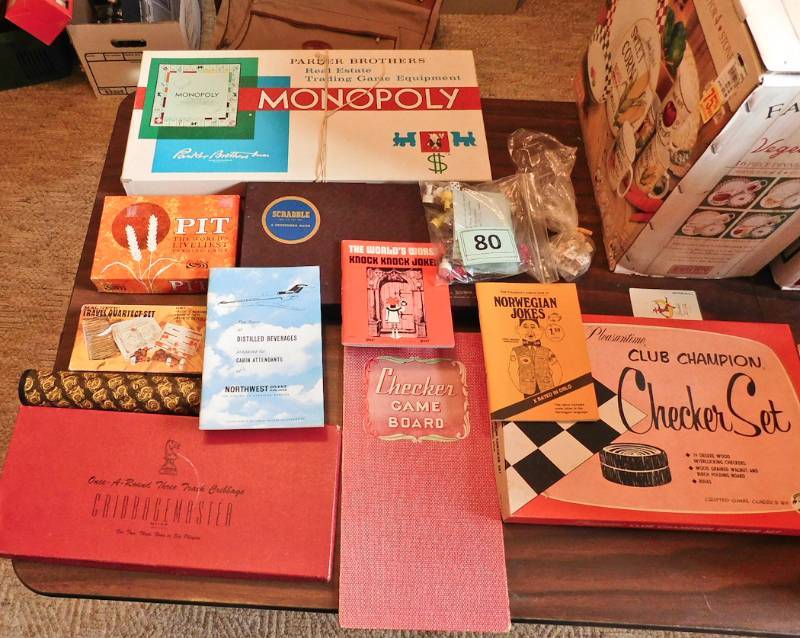lot 80 image: vintage game lot
