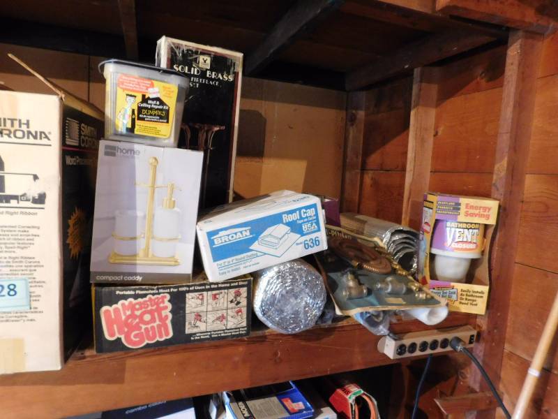 lot 29 image: home improvement items and tools