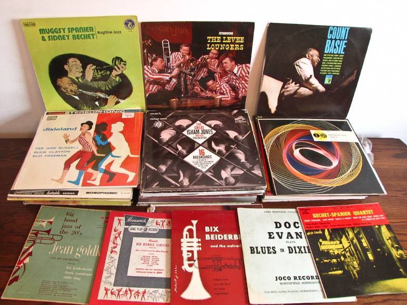 lot 48 image: Record album collection