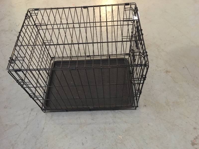 Small pet kennel