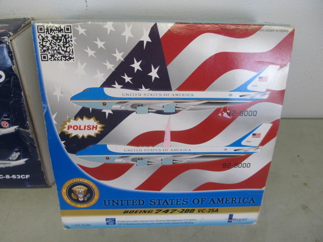 2 InFlight Die Cast 1200 Scale Planes