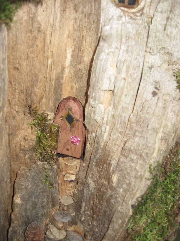 lot 037 image: One Of A Kind, Handmade, LARGE Fairy House