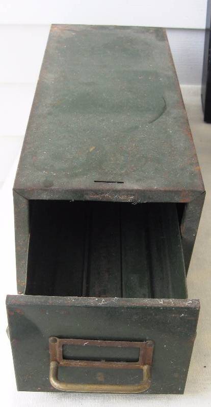 lot 045 image: Vintage Metalware Cash Drawer, Tins, etc.