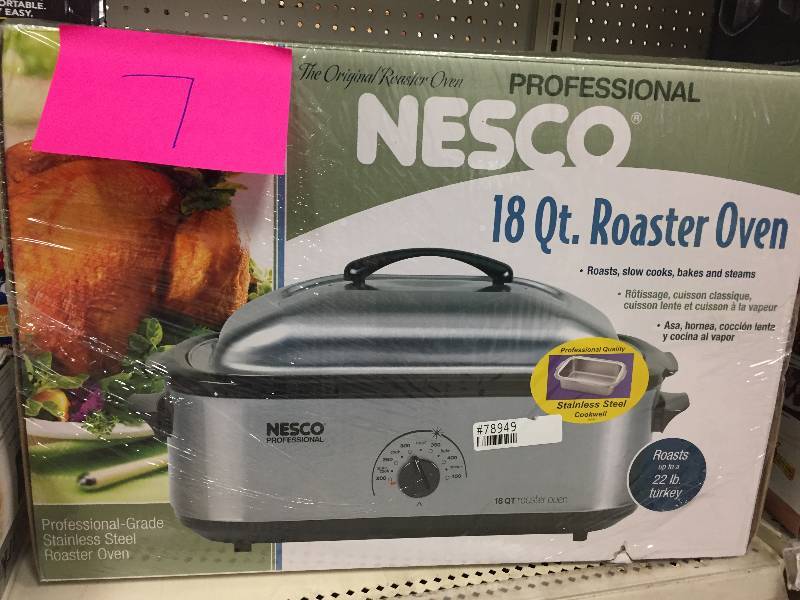 lot 7 image: Nesco . Roaster Roaster  1425W  18 qt.  Ivory New