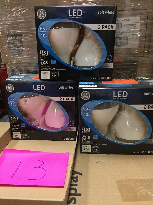 lot 13 image: Lot of 3 pkg LED GE R30 10W700L2700K2