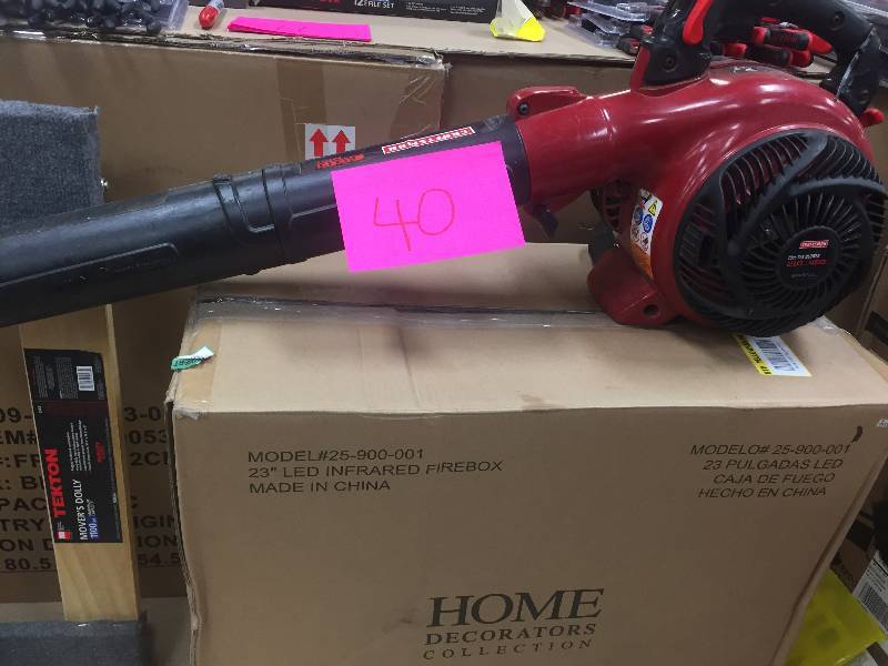 lot 40 image: Craftsman 25cc 2-Cycle 19.3 Gas Powered Leaf BlowerVac used in working conditions