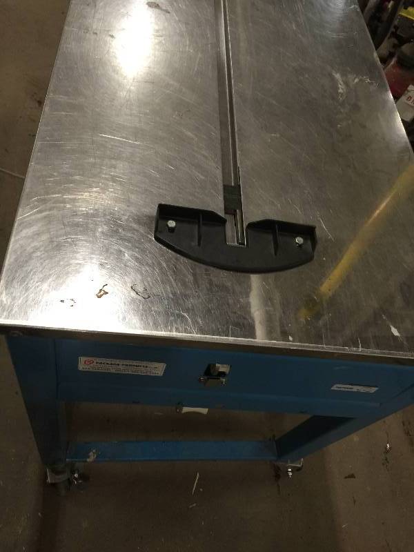 lot 51 image: samuel Strapping  Standard Semi Automatic Strapping Machine for 14 - 58 Strap, 35 Length x 30 Height x 23 Depth P-202