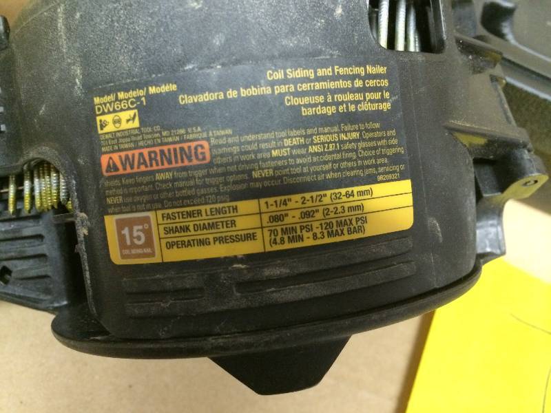 lot 77 image: Dewalt Pneumatic 15 Degree Coil Siding Nailer jused tested in good working condition