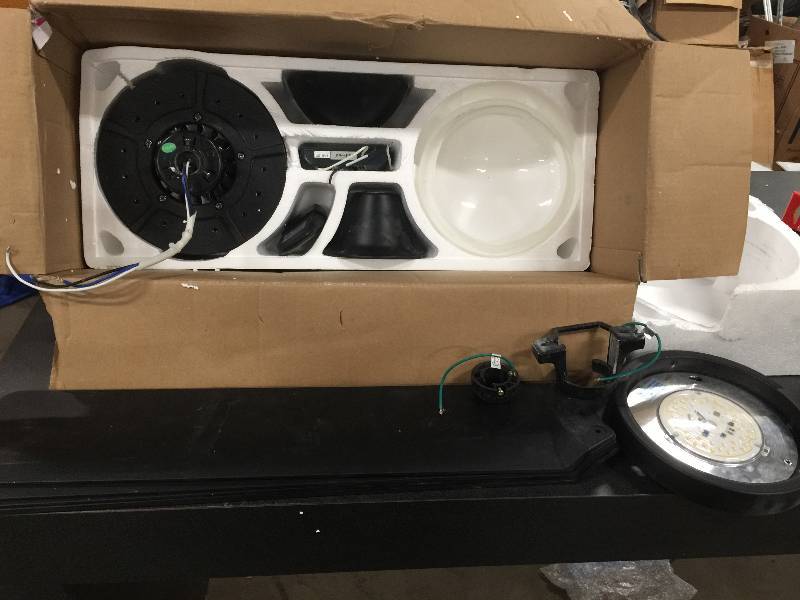 lot 122 image: Home Decorators Mewry 52 in Ceiling Fan New