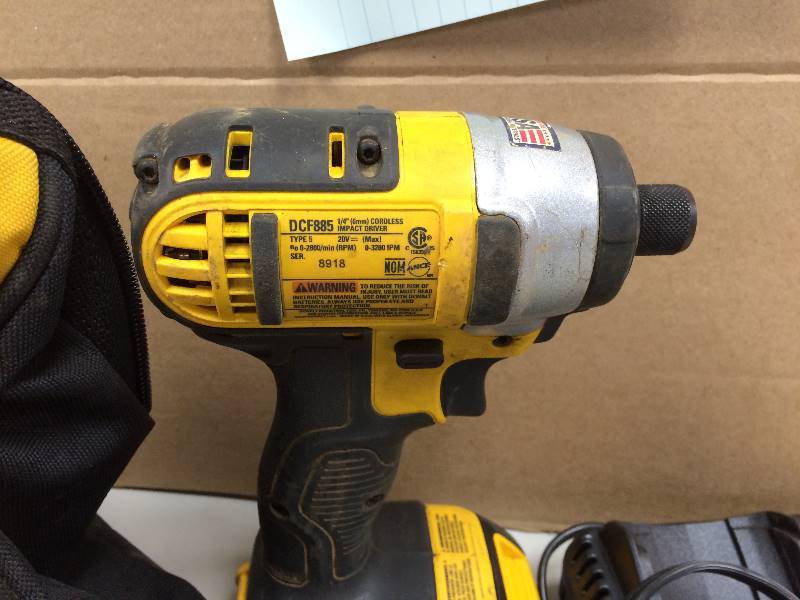 lot 16 image: DeWalt DCF885B 14 Impact Driver Tool, 20 V Max used in good working condition