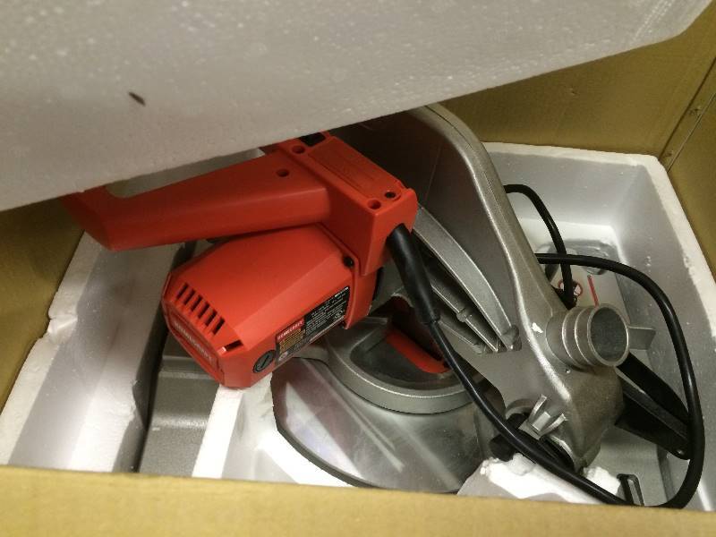 lot 99 image: Homecraft 10 Compound Miter Saw with laser in like new condition missing dust bag