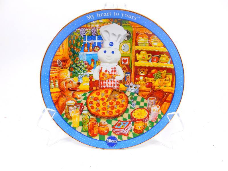lot 45 image: Limited Edition Danbury Mint 8 Plate wHolder - Pillsbury Doughboy