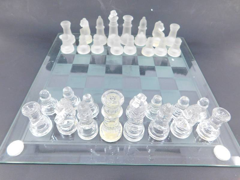 lot 71 image: Glass Chess Set - Complete