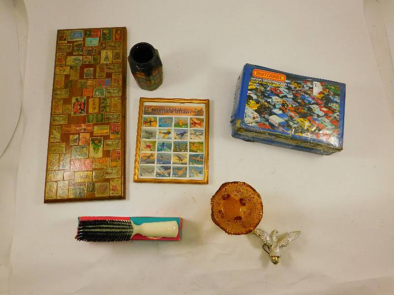 lot 20 image: Lot of Various Vintage Items