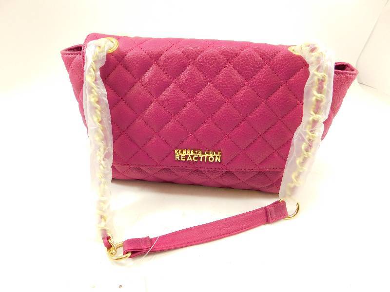 lot 31 image: New Kenneth Cole Reaction Purse
