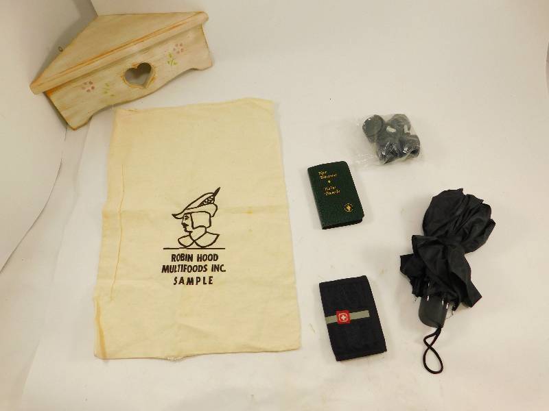 lot 36 image: Lot of Various Items