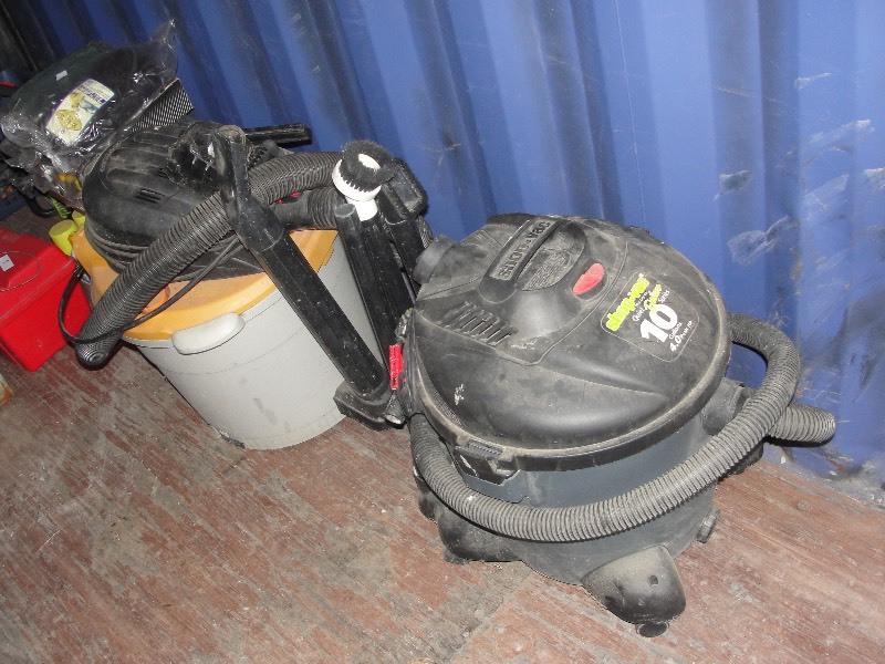 lot 8 image: Shop Vacs