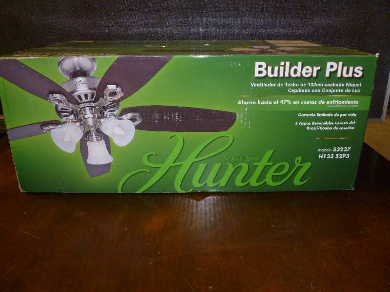 NEW Hunter 52 Brushed Nickel Ceiling Fan w Light
