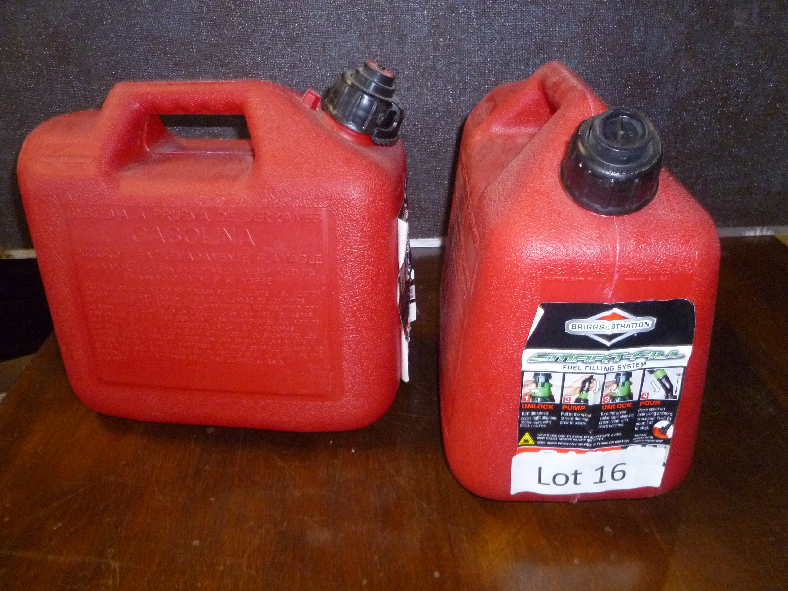 2 NEW 2.5gal Gas Cans