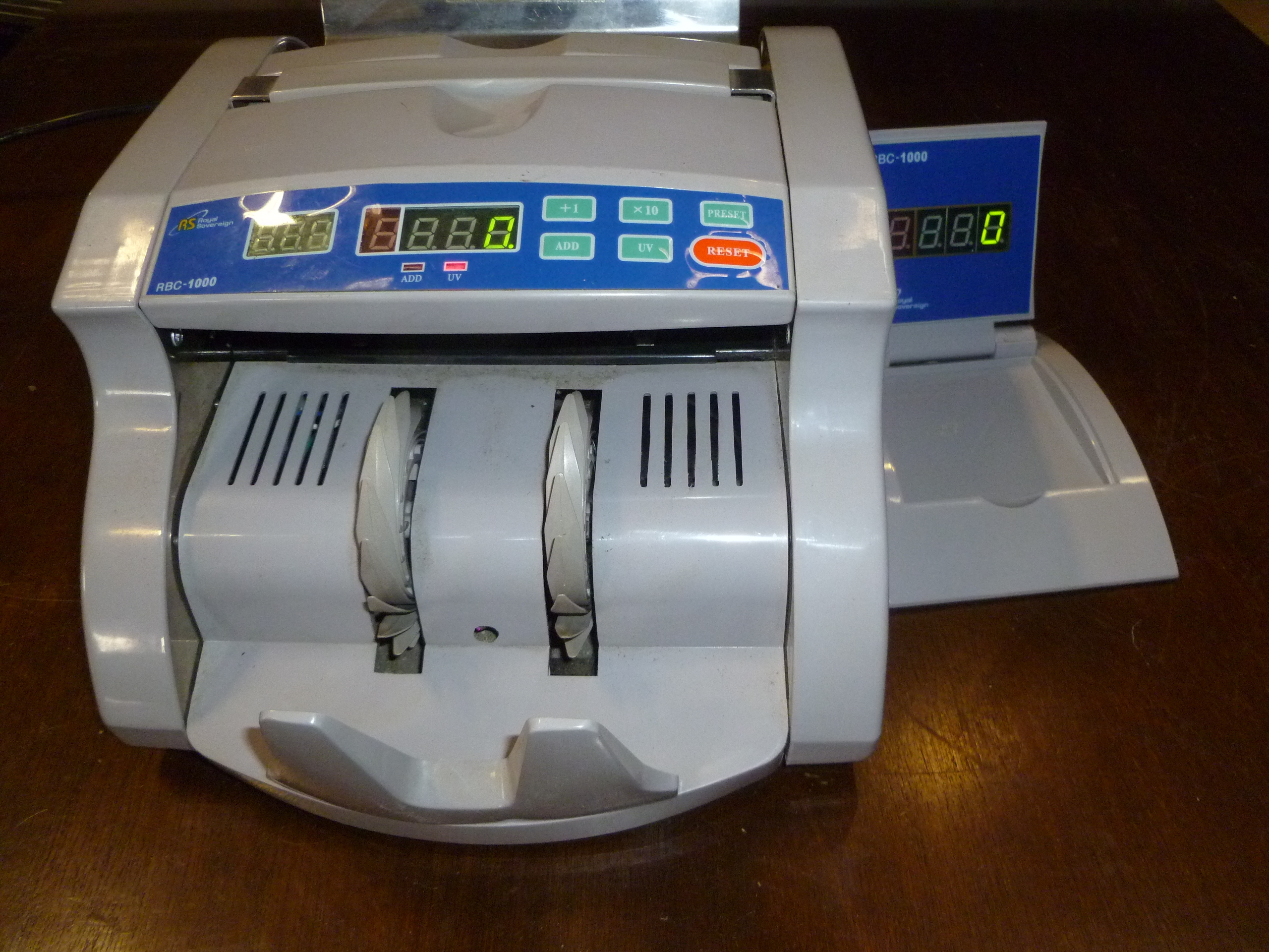 Royal Bill Counter