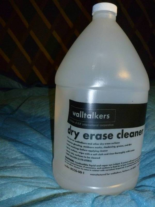 Walltalkers Dry Erase Cleaner