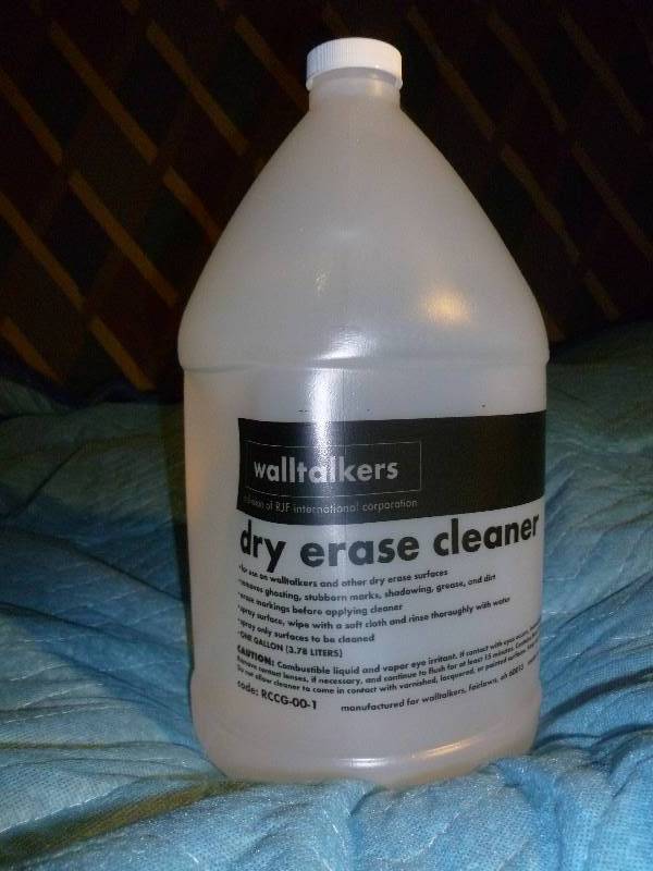 Walltalkers Dry Erase Cleaner