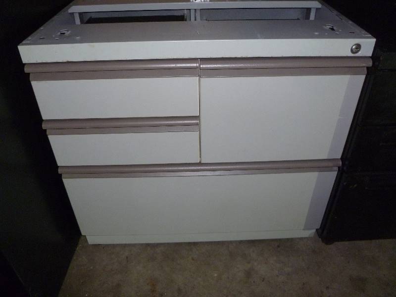 4 Drawer Legal Size File Cabinet