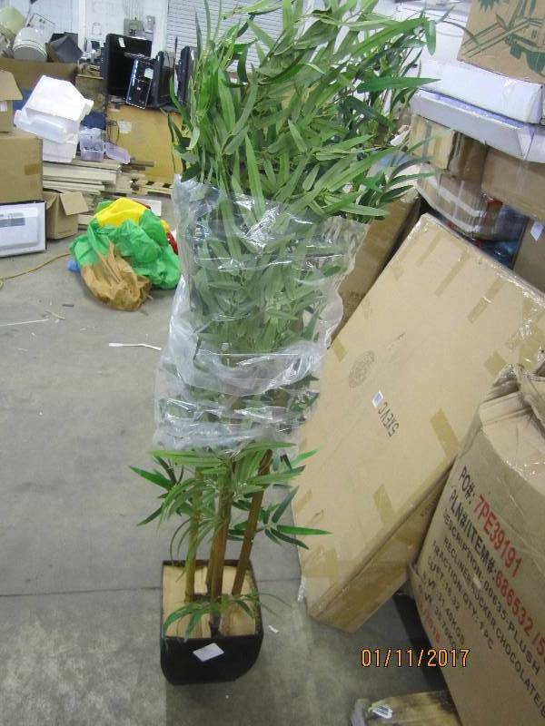 lot 67 image: Artificial Potted Plant out of pkg ...