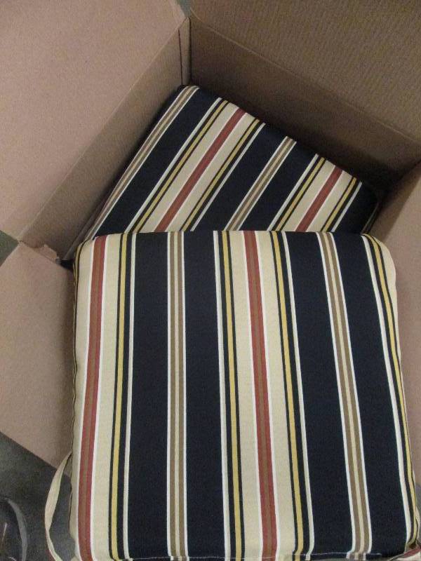 lot 129 image: 6 new seat cushions ...