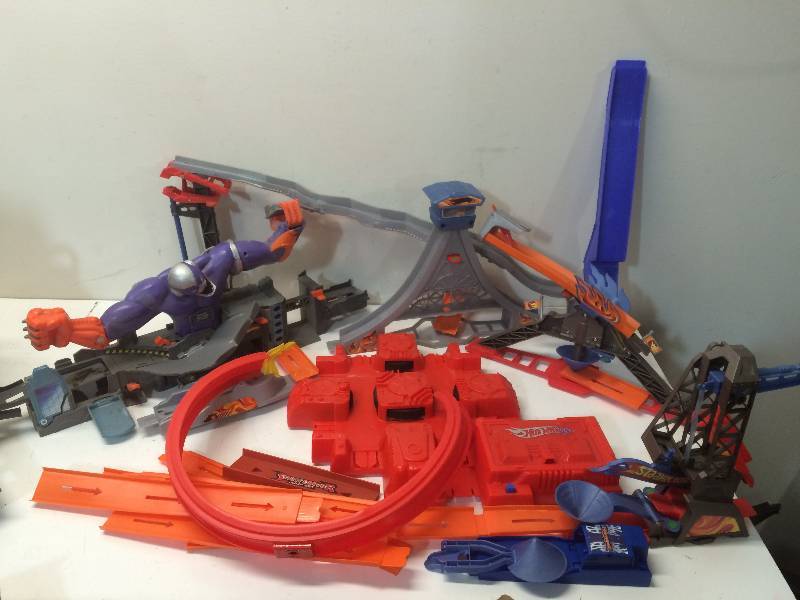 Hot Wheels Track Sections