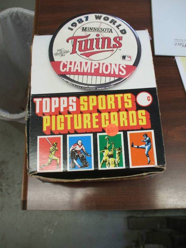 Twins Memorabilia and Baseball Cards