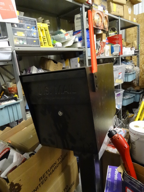 lot 3 image: Display Model Heavy Duty Locking Mailbox with Metal Mounting Post. Locked with key apparently inside.