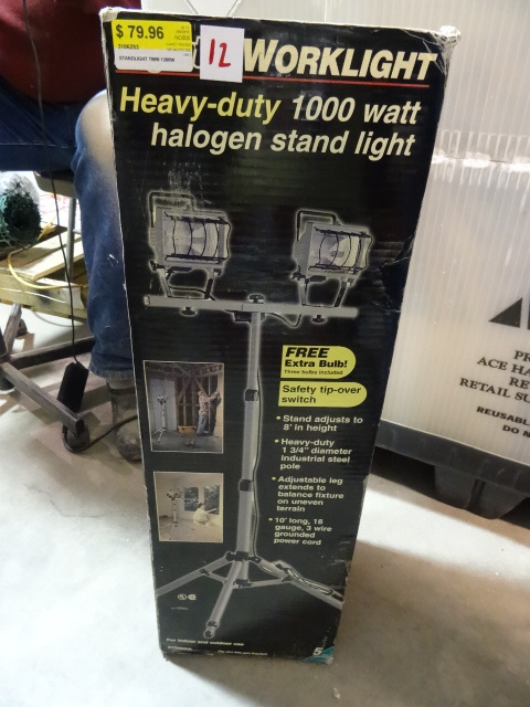 lot 12 image: NEW Regent 1000 Watt Heavy Duty Halogen Work Light with Tripod $80 retial